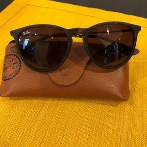 Rayban Erika Sunglasses - Matte tortoise shell